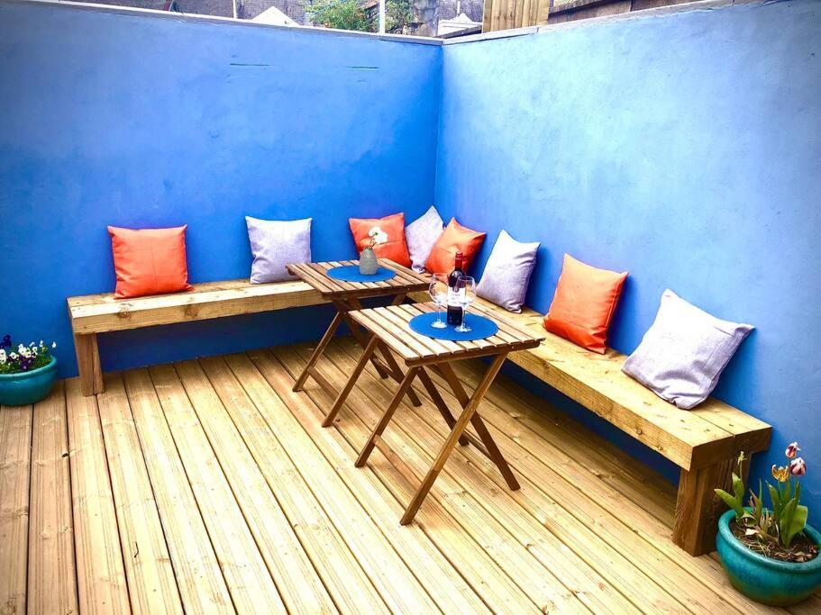 Luxe Living City Apartment - Beach, Wifi, Parking Swansea Buitenkant foto
